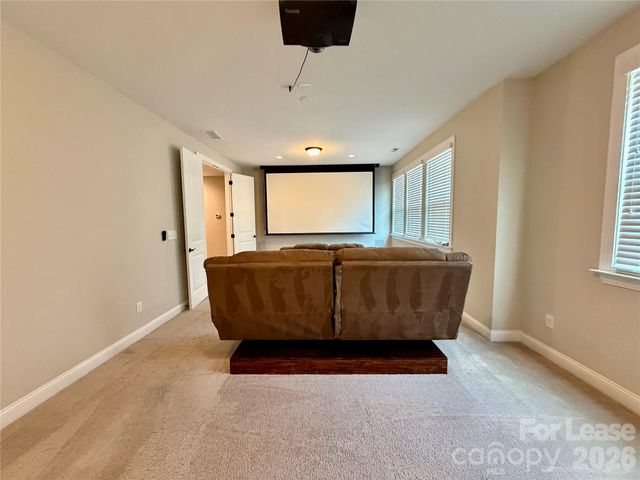 10728 Vanguard Parkway, Huntersville, NC 28078
