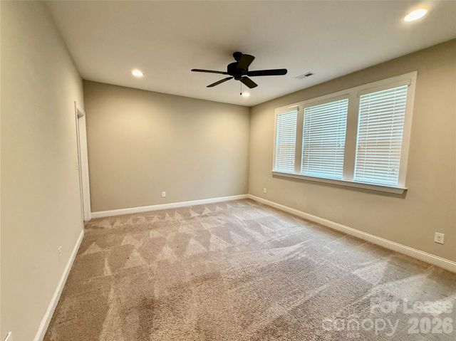 10728 Vanguard Parkway, Huntersville, NC 28078
