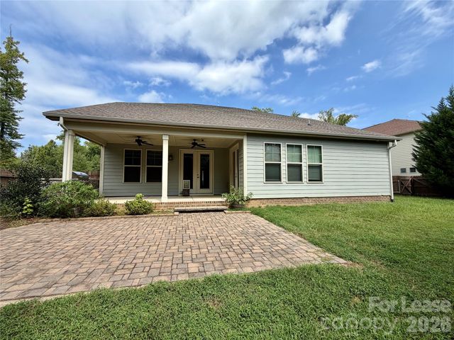 10728 Vanguard Parkway, Huntersville, NC 28078