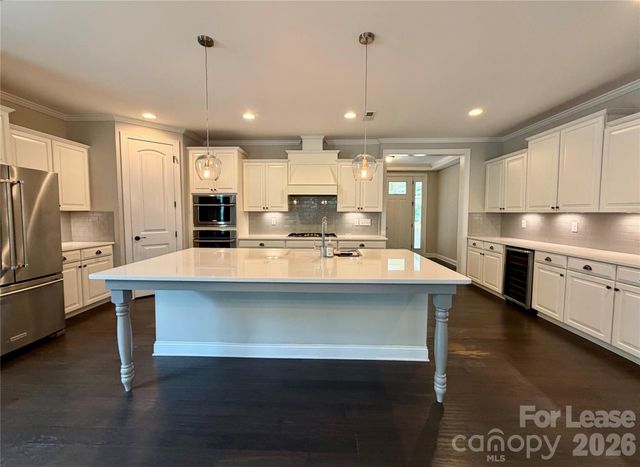 10728 Vanguard Parkway, Huntersville, NC 28078