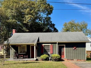 235 Mountain Way, Rockmart, GA 30153