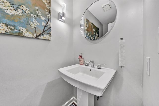 5306 Canter DR, Roanoke, VA 24018