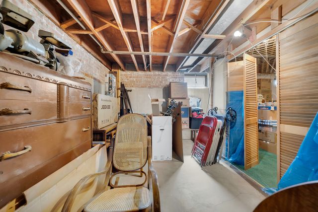 4313 W 77th Place W, Chicago, IL 60652