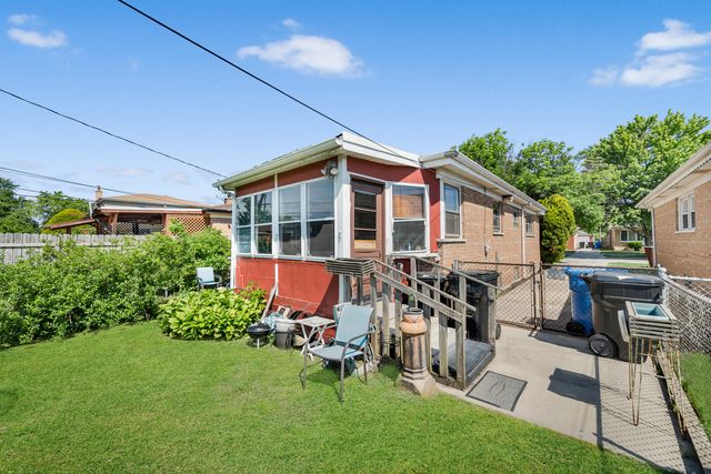 4313 W 77th Place W, Chicago, IL 60652