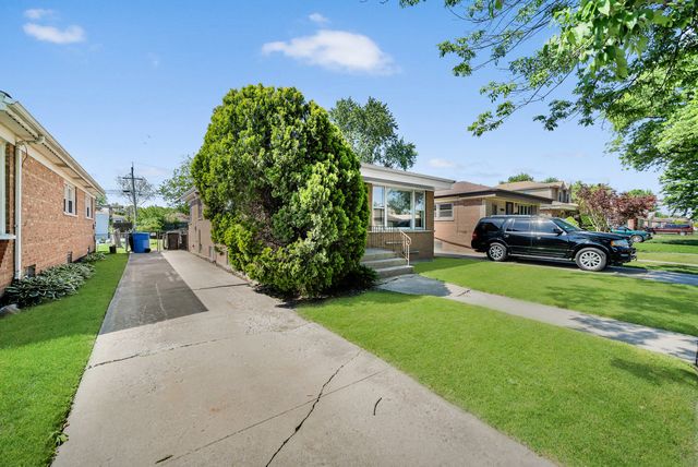 4313 W 77th Place W, Chicago, IL 60652