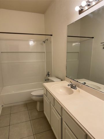 2210 Tremont Trail Lane, Katy, TX 77450