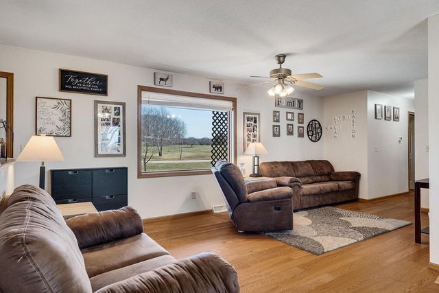 S5707 Meadowview LANE, Viroqua, WI 54665