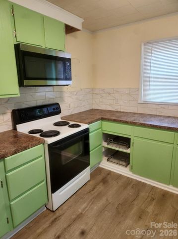 155 Robbins Street SW, Concord, NC 28025