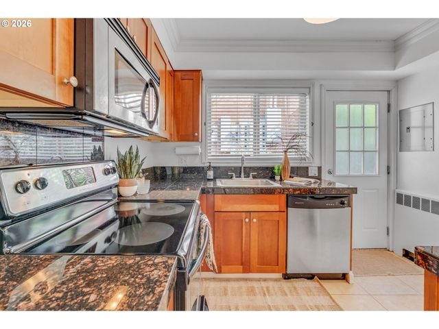 2515 Se 51ST Ave 14, Portland, OR 97206