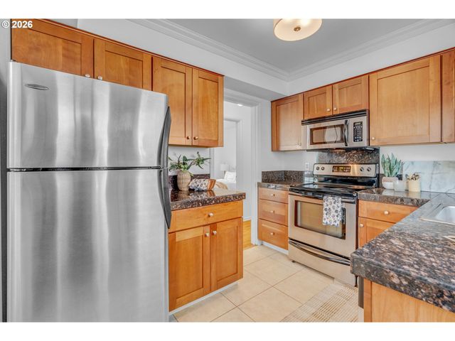 2515 Se 51ST Ave 14, Portland, OR 97206