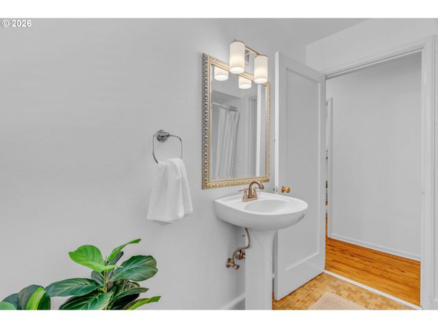 2515 Se 51ST Ave 14, Portland, OR 97206