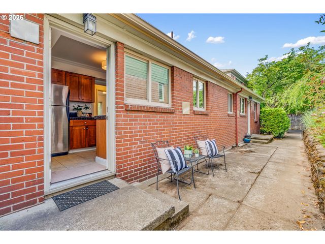 2515 Se 51ST Ave 14, Portland, OR 97206