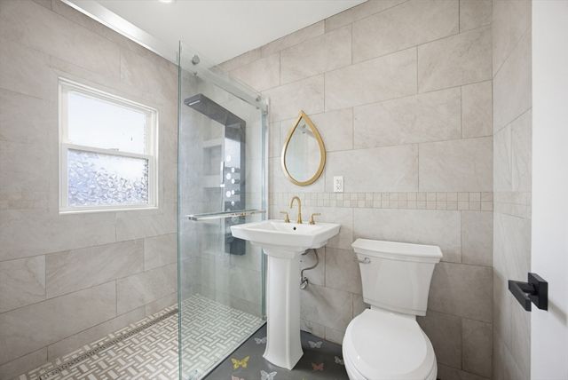 42 Cummings St, Medford, MA 02155