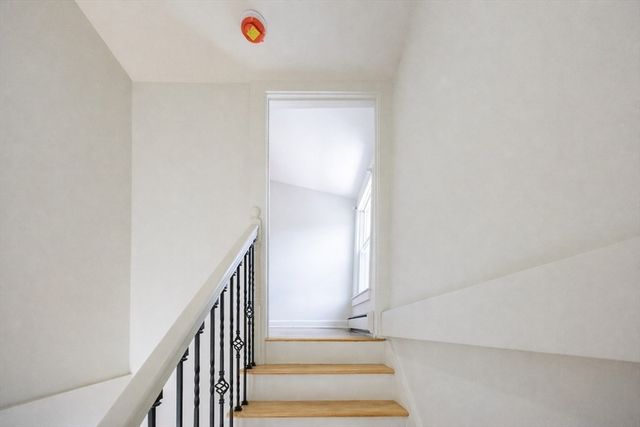 42 Cummings St, Medford, MA 02155