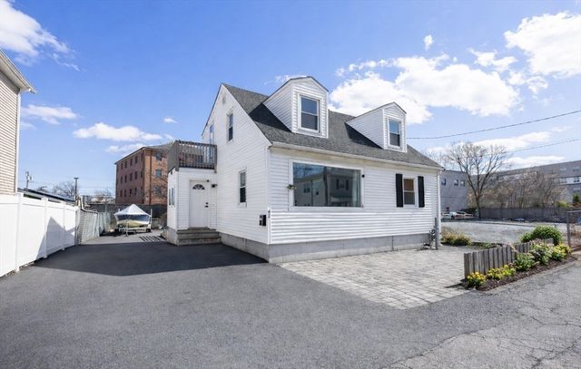 42 Cummings St, Medford, MA 02155