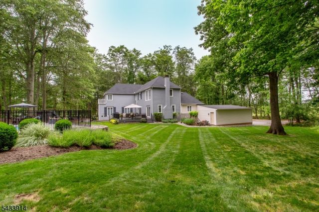 53 Rittenhouse Rd, Delaware Twp., NJ 08559