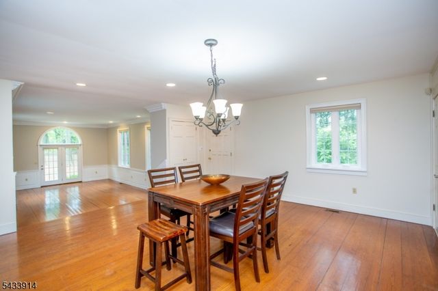 53 Rittenhouse Rd, Delaware Twp., NJ 08559