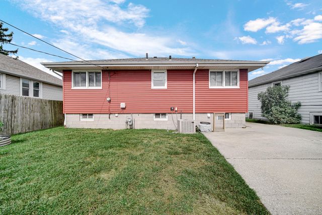 724 169th Street, Hammond, IN 46324