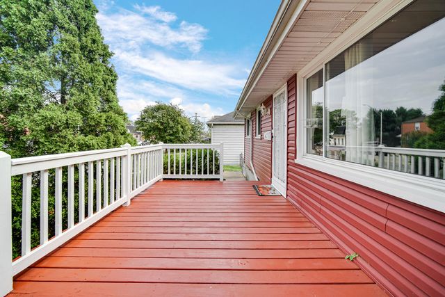 724 169th Street, Hammond, IN 46324