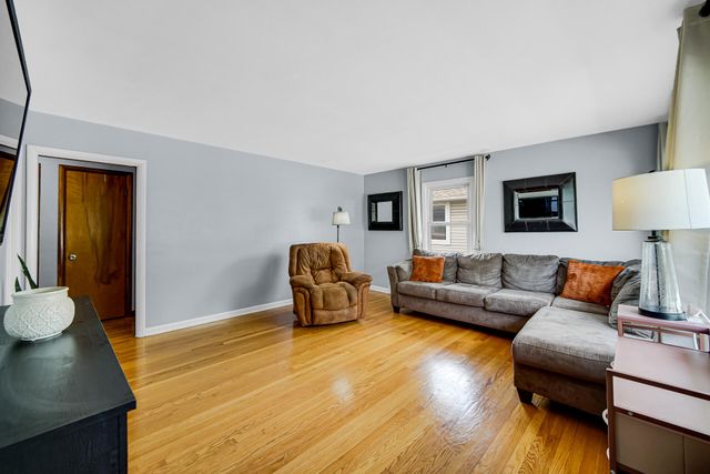 724 169th Street, Hammond, IN 46324