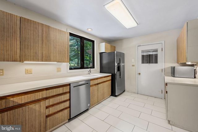1406 ELLENGLEN RD, Baltimore, MD 21286
