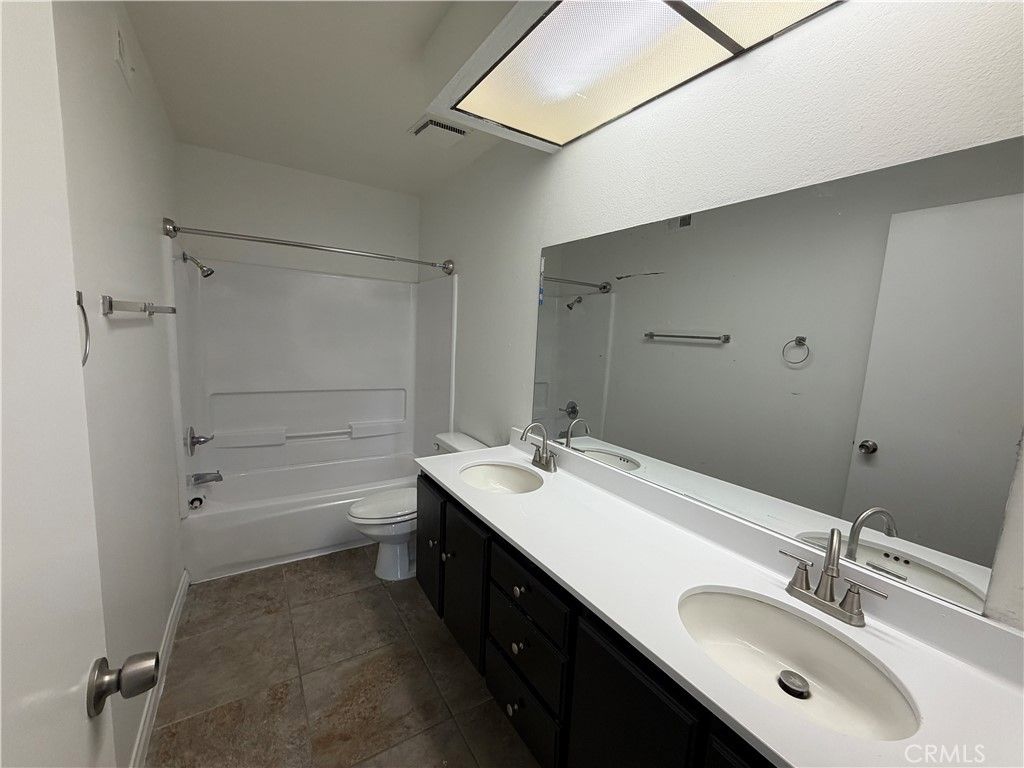 Image 12 of property listing at 1774 E Belmont, Anaheim, CA 92805