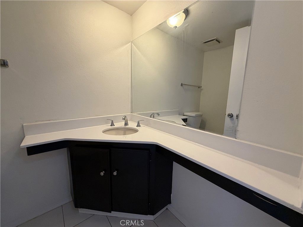 Image 7 of property listing at 1774 E Belmont, Anaheim, CA 92805