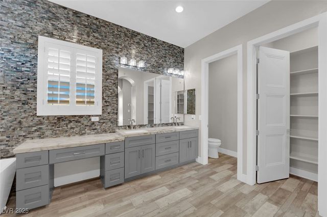 4115 Topaz Hills Drive, North Las Vegas, NV 89032