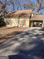 108 Fairview Place, Stockbridge, GA 30281