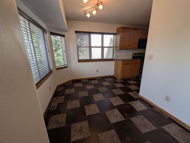 4602 E Willow Point CT, Wichita, KS 67220