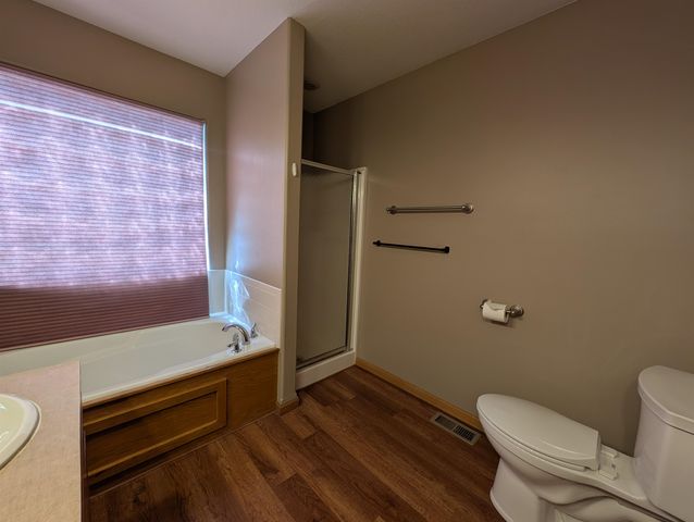 4602 E Willow Point CT, Wichita, KS 67220