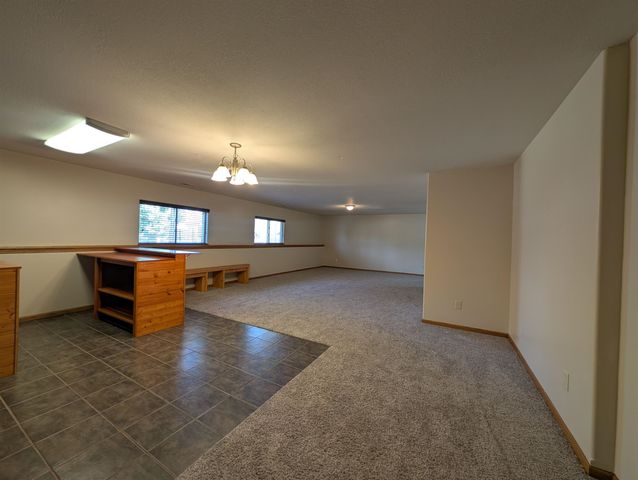 4602 E Willow Point CT, Wichita, KS 67220