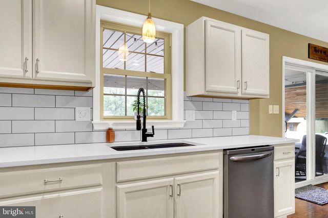 17 PENNSBORO DR, Enola, PA 17025