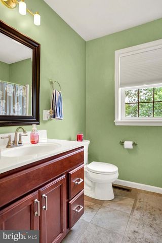 17 PENNSBORO DR, Enola, PA 17025