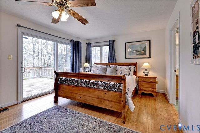 320 White Pine Ln, Hartfield, VA 23071