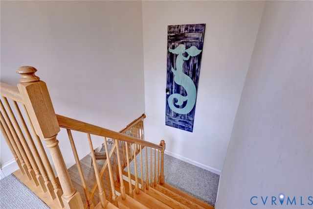 320 White Pine Ln, Hartfield, VA 23071