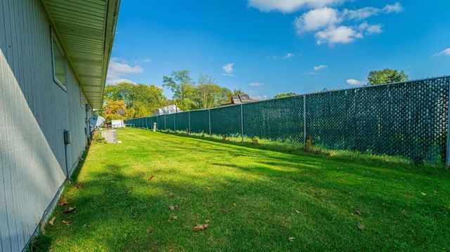 150-154 Meadows, Crown Point, IN 46307