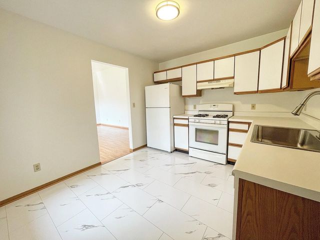 150-154 Meadows, Crown Point, IN 46307