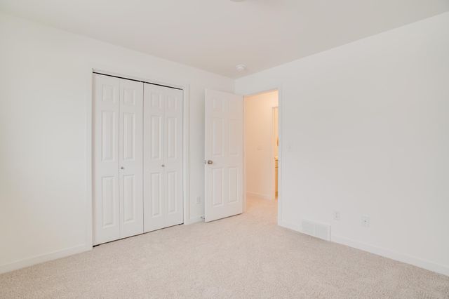 2621 42nd Avenue S, Moorhead, MN 56560