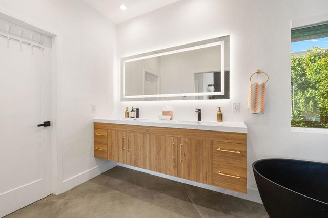 1172 E Deepak Road, Palm Springs, CA 92262