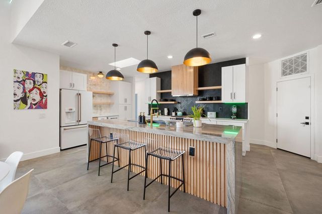 1172 E Deepak Road, Palm Springs, CA 92262