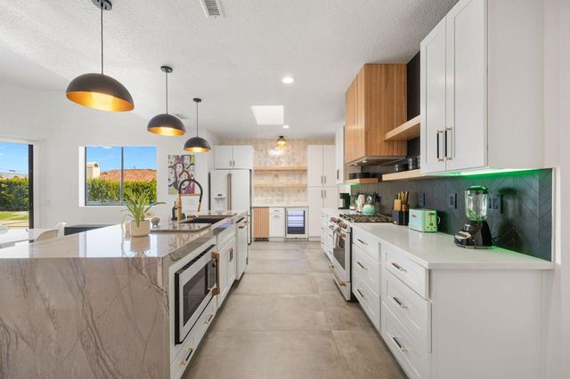 1172 E Deepak Road, Palm Springs, CA 92262