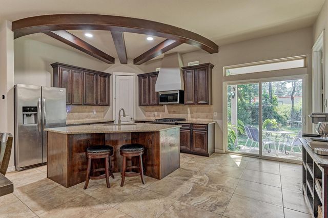 7203 Ponderosa Drive, Magnolia, TX 77354