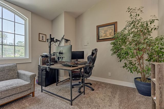 7203 Ponderosa Drive, Magnolia, TX 77354