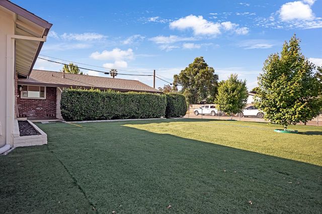 9101 Rosewood Dr, Sacramento, CA 95826