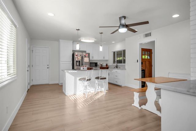 9101 Rosewood Dr, Sacramento, CA 95826