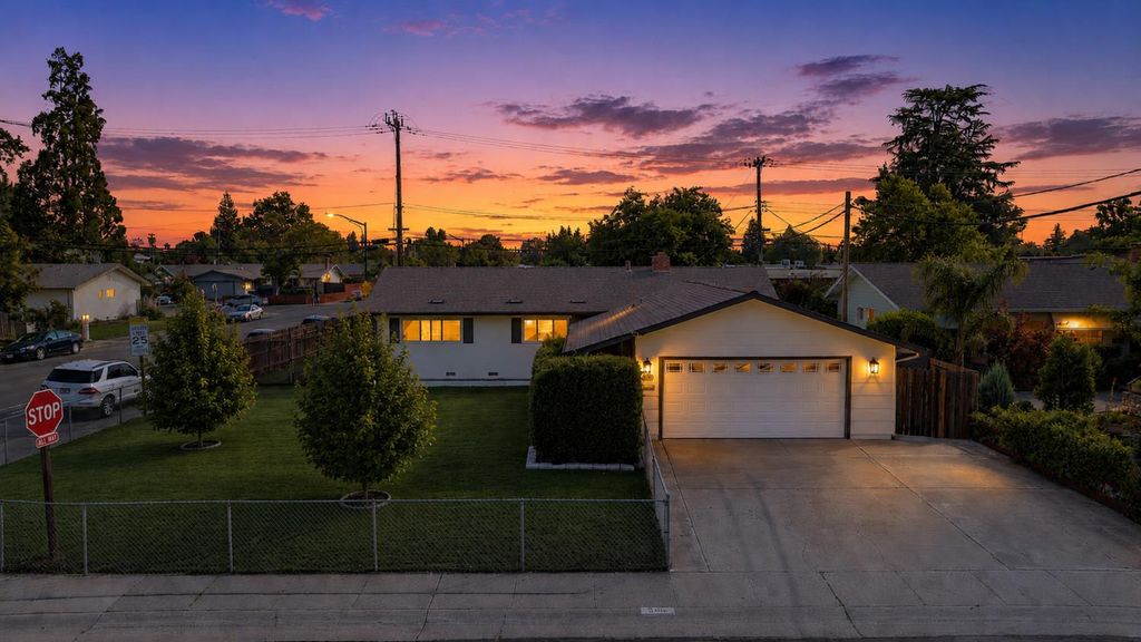 9101 Rosewood Dr, Sacramento, CA 95826