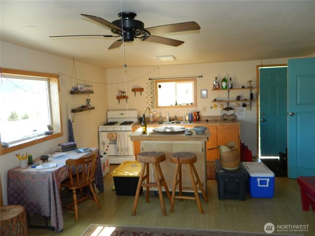 10 Sorona Way, Tonasket, WA 98855