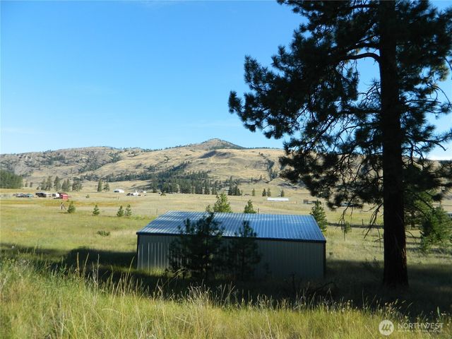 10 Sorona Way, Tonasket, WA 98855