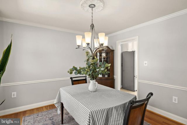5593 ANN PEAKE DR, Fairfax, VA 22032